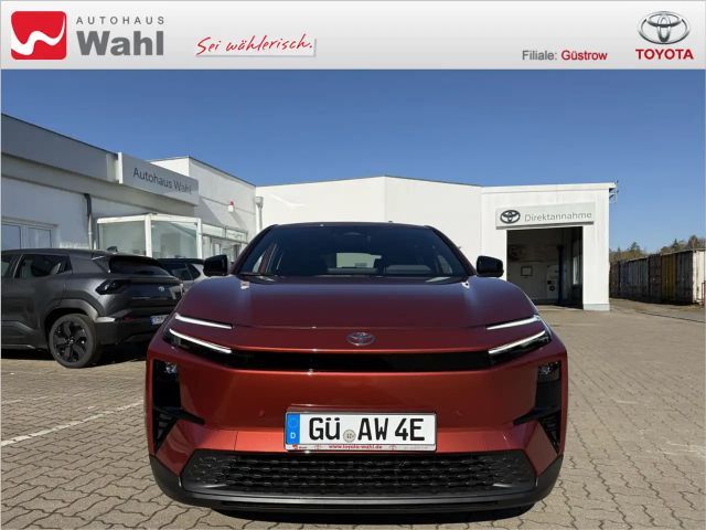 Toyota C-HR+