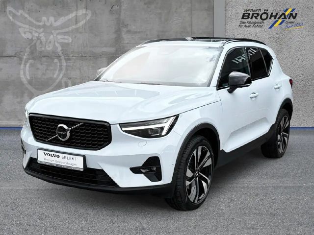 Volvo XC40 B4B Plus Dark 2024 Benzine