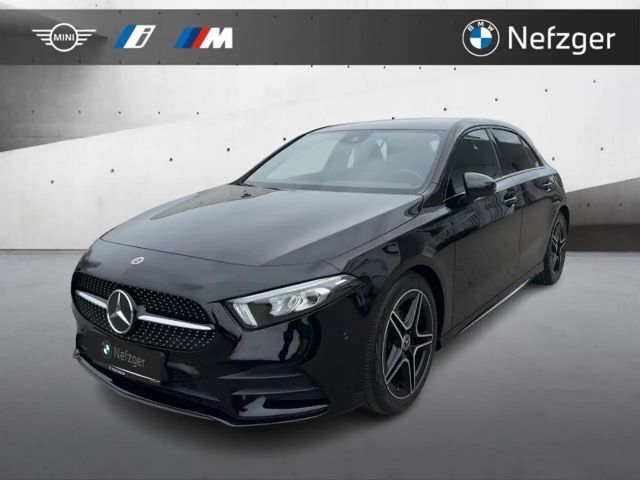 Mercedes-Benz A 180 AMG Line Night Park-Paket LED Keyless-Go 2021 Benzine