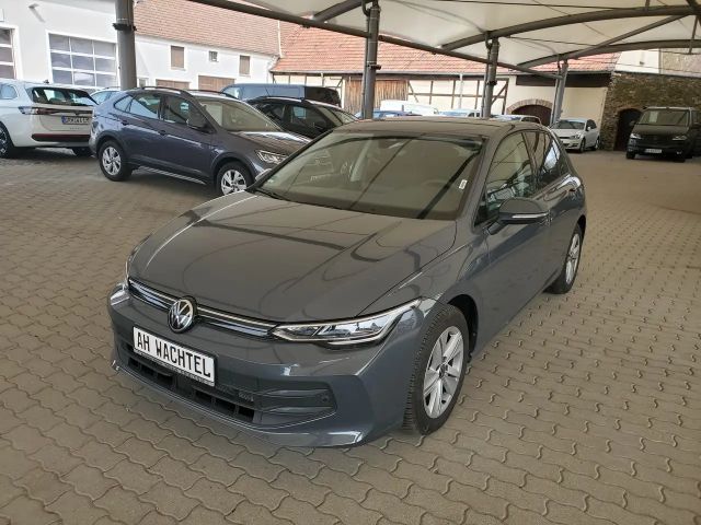 Volkswagen Golf 1.5 TSI 85 kW Life Winterpaket Sunset 2025 Benzine