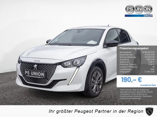 Peugeot e-208