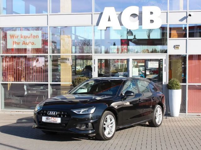 Audi A4 Avant 35 TFSI ACC ASG AHK Leder Memory 18"DAB 2022 Benzine