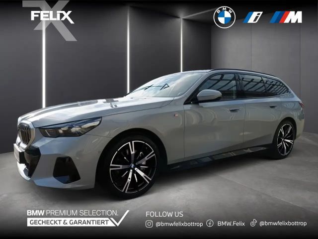 BMW 540 d xDrive Touring+M SPORTPAKET+PANORAMA+KOMFORTSITZ 2025 Diesel