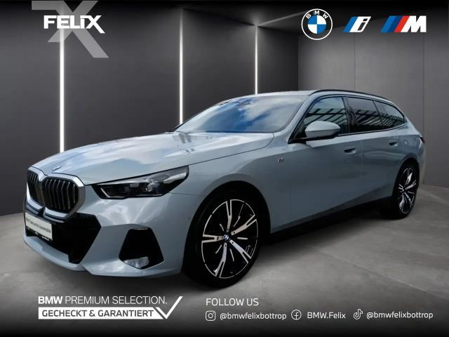BMW 520 d Touring+M SPORTPAKET+ICONIC+AHK+KOMFORTSITZE 2025 Diesel