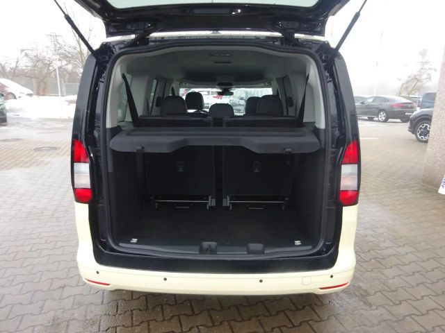 Ford Grand Tourneo