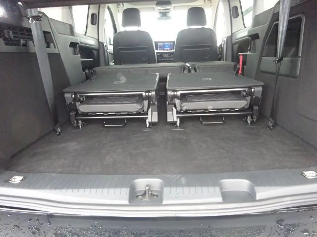 Ford Grand Tourneo