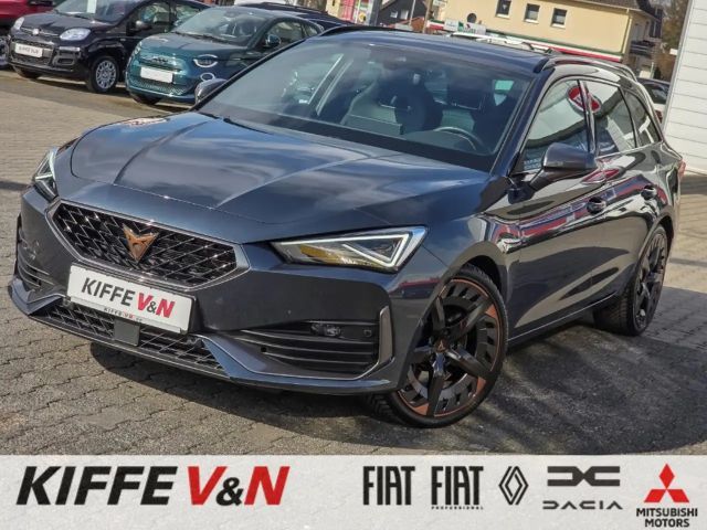 Cupra Leon ST VZ 4Drive FullLink Pano Matrix LEDER Beats 2024 Benzine
