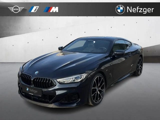 BMW M850 i xDrive Coupe Laserlicht B&W Shadow Line 2022 Benzine