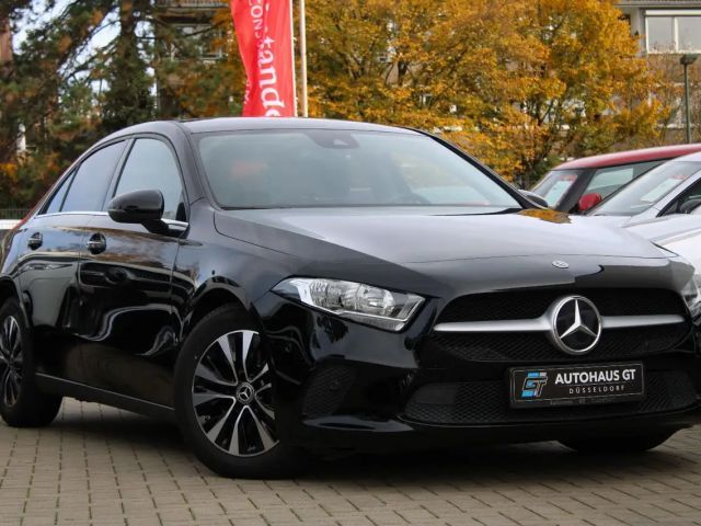 Mercedes-Benz A 200 d DCT 4Matic Limousine/Navi/Kamera/Sitzhzg 2022 Diesel