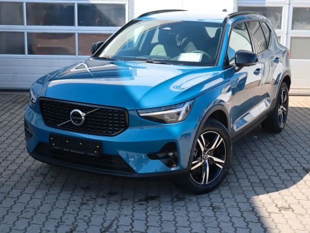 Volvo XC40 Plus Dark FWD 2025 Benzine
