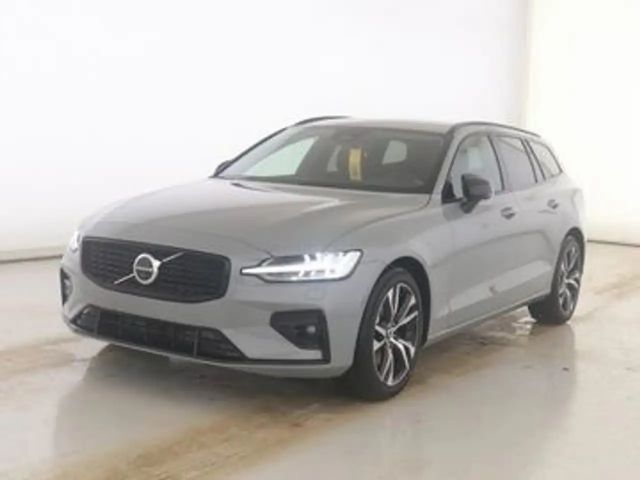 Volvo V60 B4 Kombi Plus Dark ACC Frontscheibenhzg 360° 2025 Benzine
