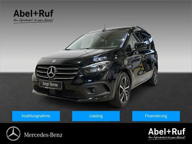 Mercedes-Benz T-Klasse T 180 d Edition LED+Rückfahrkamera+Ambiente+TotW 2023 Diesel