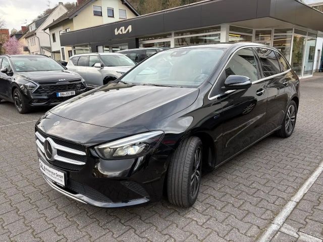 Mercedes-Benz B 250 e PlugInHybrid Automatik, Navi, Kamera 2021 Hybride / Benzine
