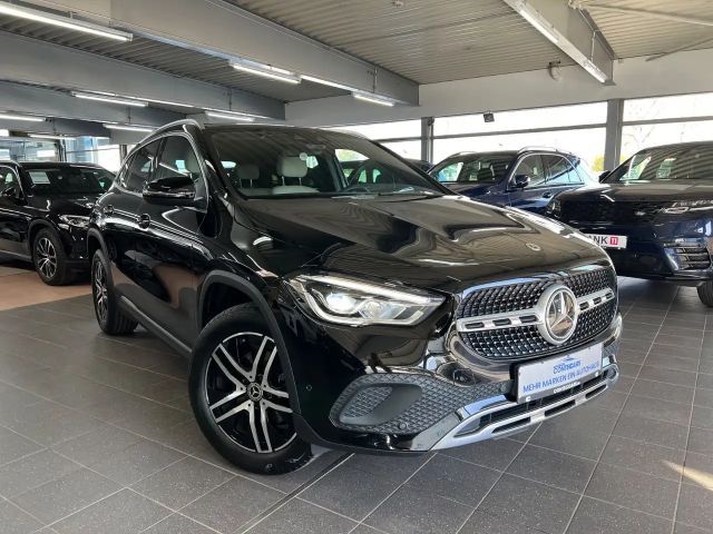 Mercedes-Benz GLA 180 GLA 180d Progressive Business+High End+Park Pak. 2023 Diesel
