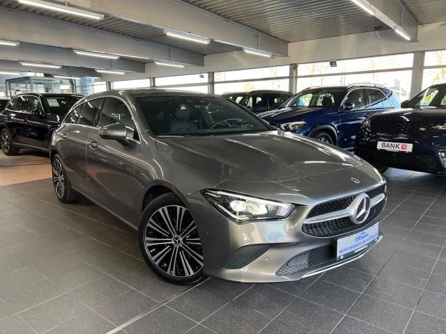 Mercedes-Benz CLA 200 CLA 200d Shooting Brake Progressive+High END+AHK 2023 Diesel