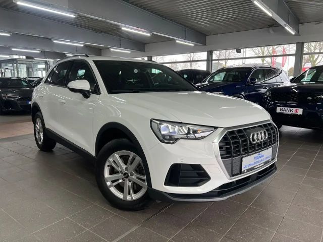 Audi Q3 45 TFSIe Business+APS+Top View+Audi Connect 2022 Benzine