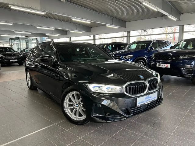 BMW 318 318d Touring DA+ACC+PARK+LED+HaKa+Himmel GRAU 2023 Diesel