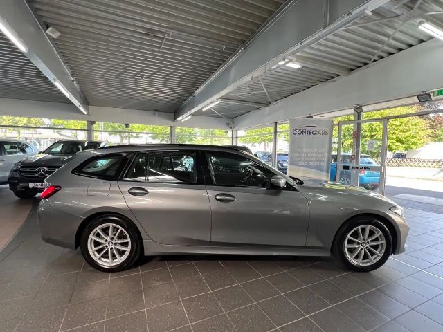 BMW 318 318d Touring KurvenDISPLAY+Driving Assistant+uvm 2022 Diesel