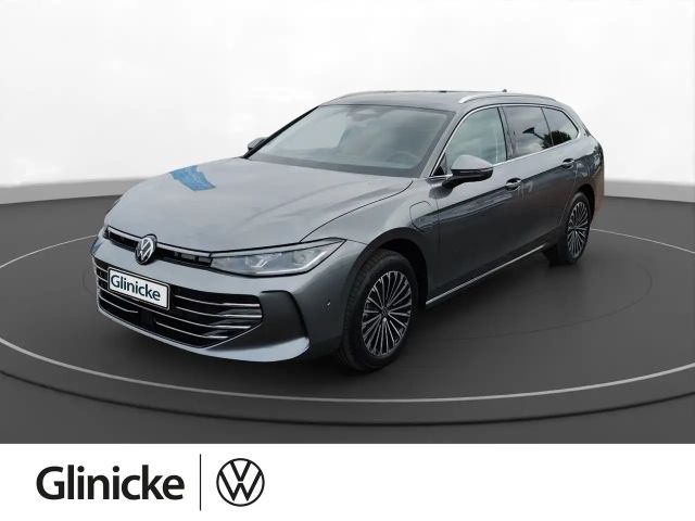 Volkswagen Passat Elegance 1,5 l eHybrid IQ Light, Navi 2026 Hybride / Benzine