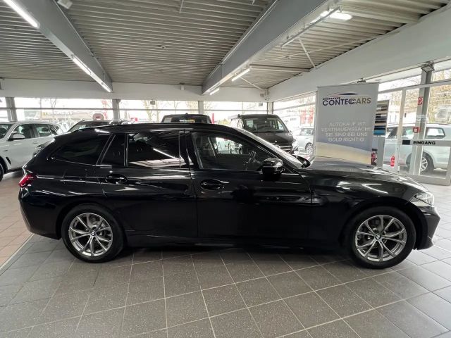 BMW 318 318d Touring AHK-schwenkbar+Harman-Kardon uvm. 2022 Diesel