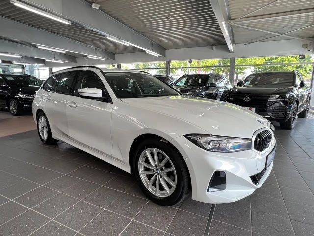 BMW 318 d Touring AHK+SH+PARK+DIS+DRIVING ASSIST 2022 Diesel