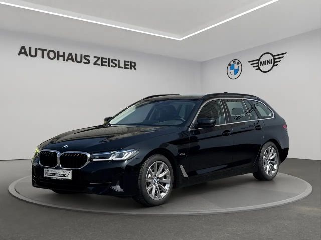 BMW 530 e Touring Komfortsitze Head-Up UPE 81.880,-- 2024 Hybride / Benzine