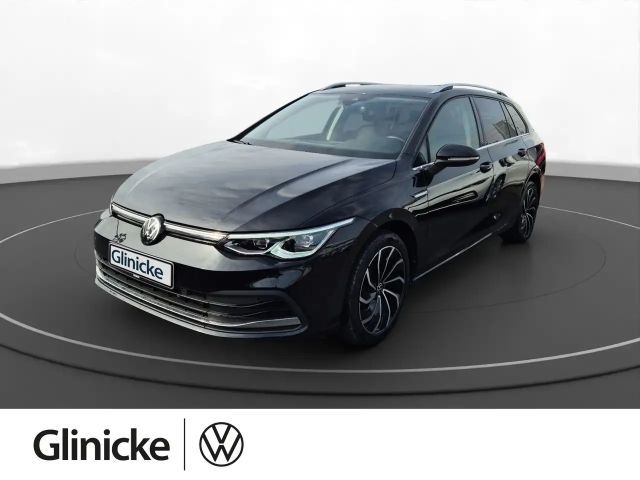 Volkswagen Golf Variant Golf VIII Variant 1.5 TSI Navi RüKa LED PDC Isof 2023 Benzine