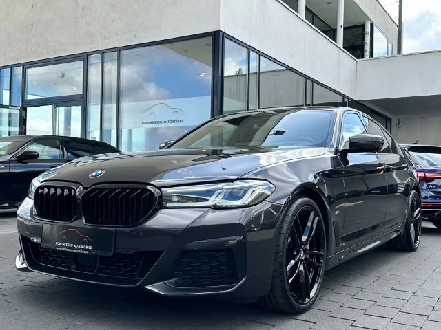 BMW 540 i xDrive Lim. M Sport Schiebedach | 360° 2023 Benzine