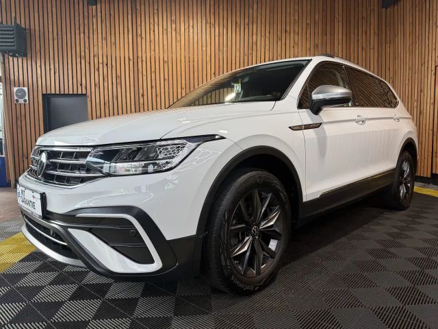 Volkswagen Tiguan Allspace 1,5 TSI Move DSG *Navi*Kam*LED* 2023 Benzine