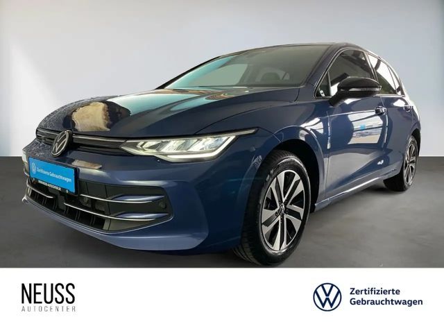 Volkswagen Golf 1.5 eTSI DSG Energy NAVI+SHZ+KAMERA+PDC+ACC+LED 2025 Benzine