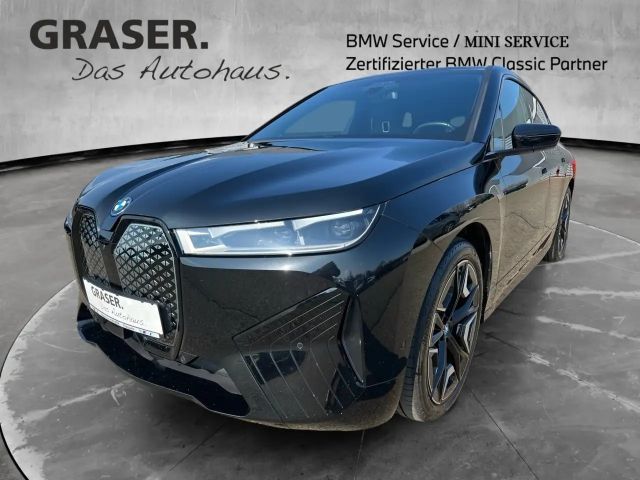 BMW iX xDrive50 SPORTPAKET AHK SKY LOUNGE UVM. 2023 Elektrisch
