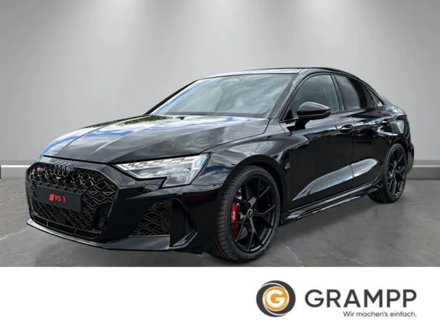 Audi RS3 SPORTABGAS+V-MAX+PANO+MATRIX+NAVI 2026 Benzine