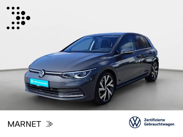 Volkswagen Golf VIII 2.0 TSI Style DSG* Navi*AHK*LED+*Kamer 2023 Benzine