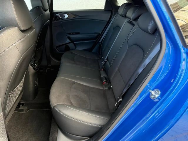 Kia Ceed / cee'd