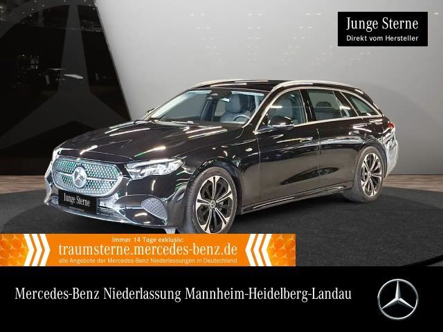 Mercedes-Benz E 300 e T Hybrid Avantgarde WideScreen Pano Distr. 2025 Hybride / Benzine