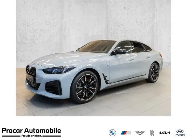 BMW 440 M440i xDrive M Sport ACC AHK NAVI LED PDC V+H 2026 Benzine