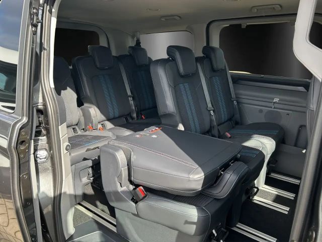 Ford Tourneo