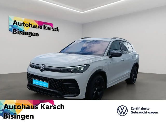 Volkswagen Tiguan 1.5 TSI DSG eHybrid R-Line 200 kW, AHK, HUD 2026 Hybride / Benzine