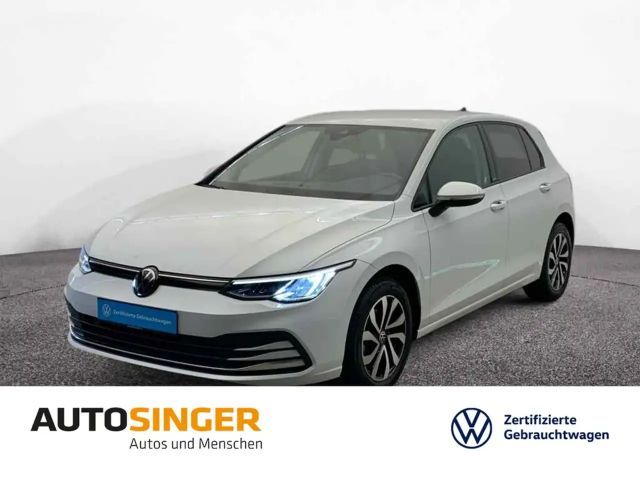 Volkswagen Golf VIII Active 1.0 TSI DSG *AHK*LED*ACC*NAVI* 2023 Benzine