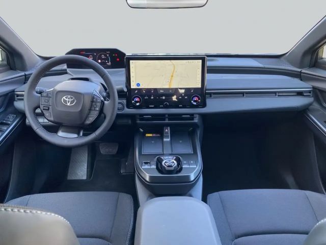 Toyota C-HR+