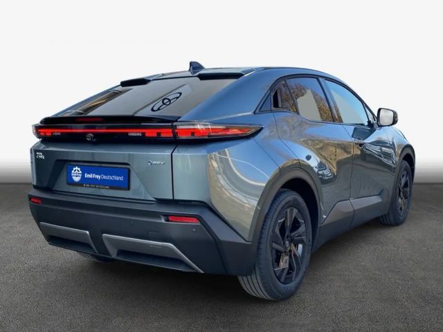 Toyota C-HR+