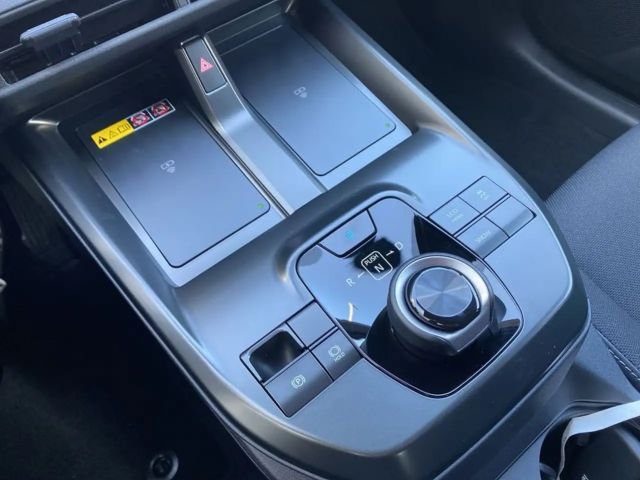 Toyota C-HR+