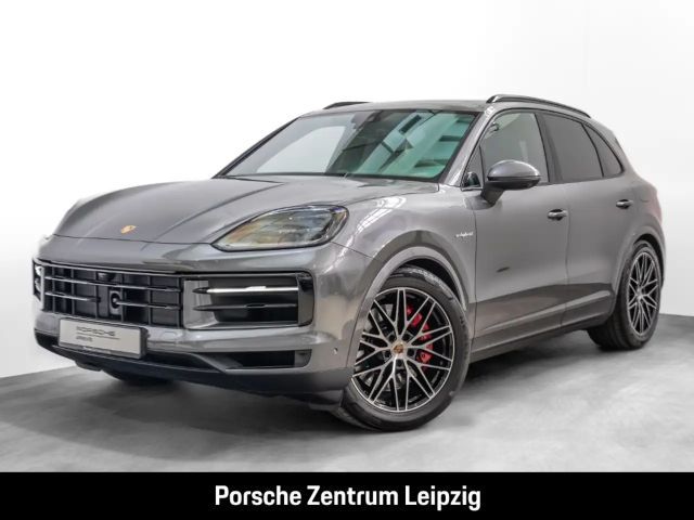 Porsche Cayenne S E-Hybrid PDCC Sitzlüftung InnoDrive Head-Up BOSE 2024 Hybride / Benzine