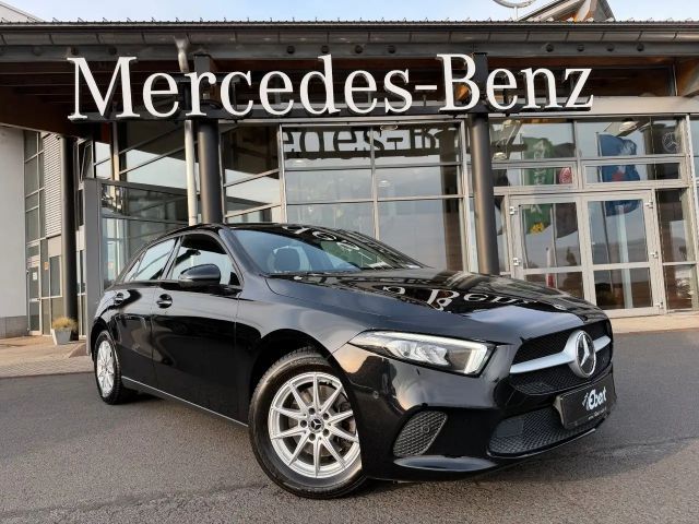 Mercedes-Benz A 200 d LED+R-Kamera+TOTW+Carplay+IHC 2021 Diesel