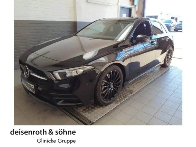 Mercedes-Benz A 250 4MATIC AHK/Pano/Burmester/Nav/19"/Business 2022 Benzine