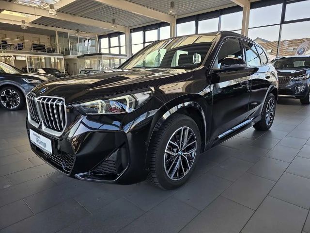 BMW X1 sDrive18i M Sportpaket / Adapt.LED / Keyless 2025 Benzine
