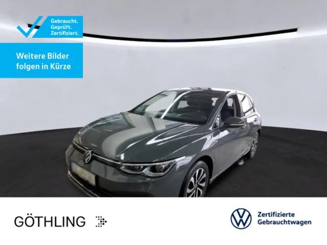 Volkswagen Golf 2023 Benzine