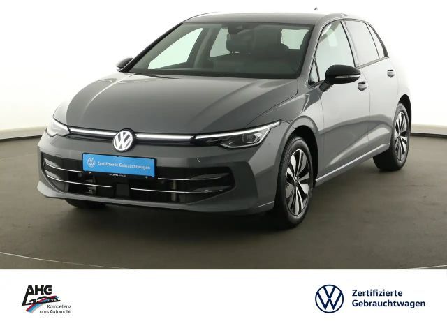 Volkswagen Golf 2025 Benzine