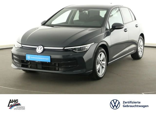 Volkswagen Golf 2024 Benzine
