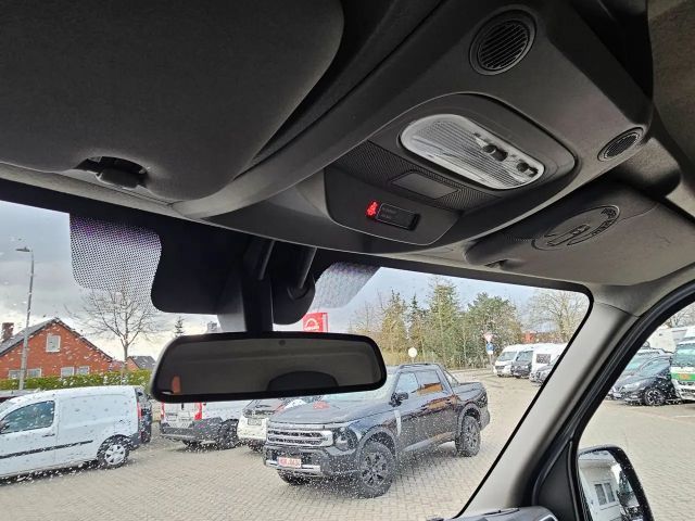 Nissan NV400